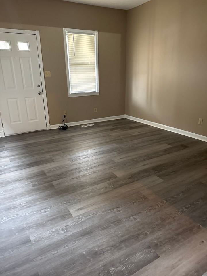 1527 Prospect St - Photo 7 of 14
