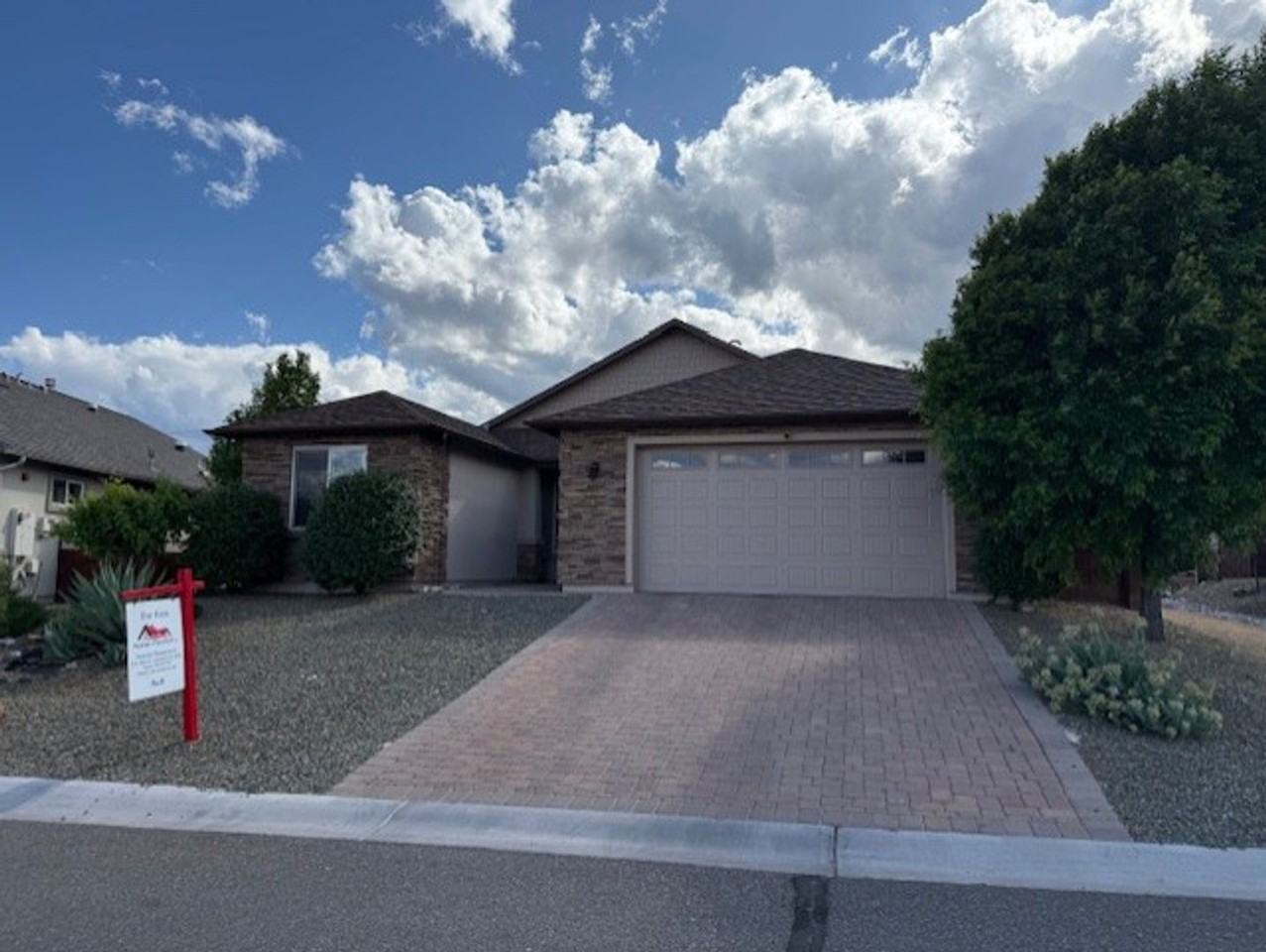 1553 Chateau Dr