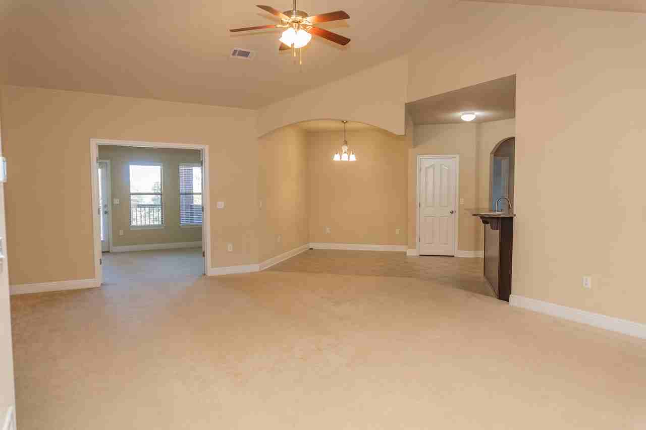 509 Pheasant Trl #352 - Photo 5 of 30