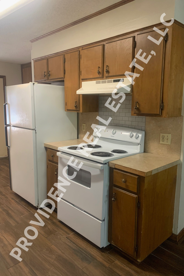 1000 Sybil Dr #1 - Photo 4 of 9