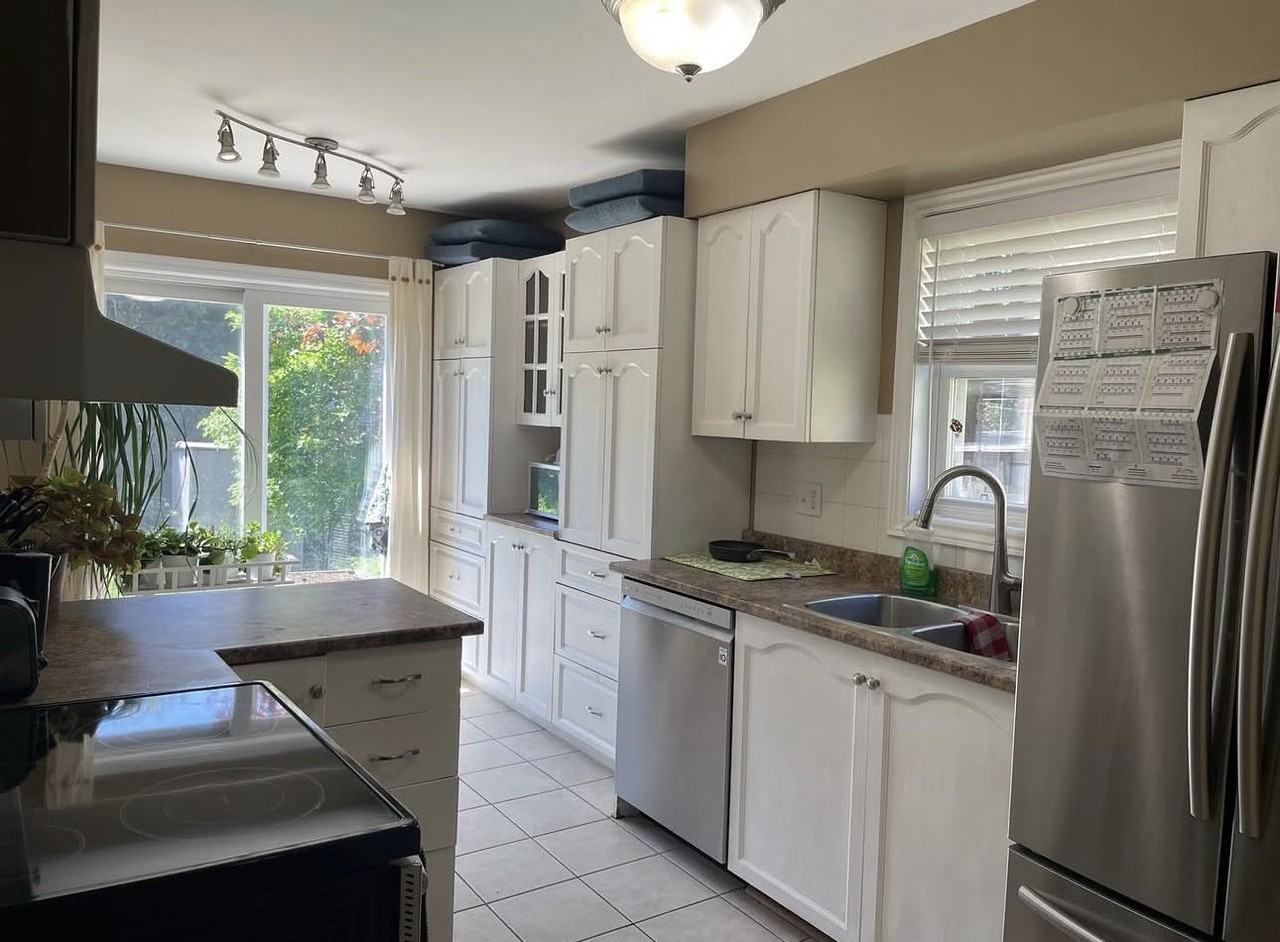 Waterton Cres - Photo 5 of 20