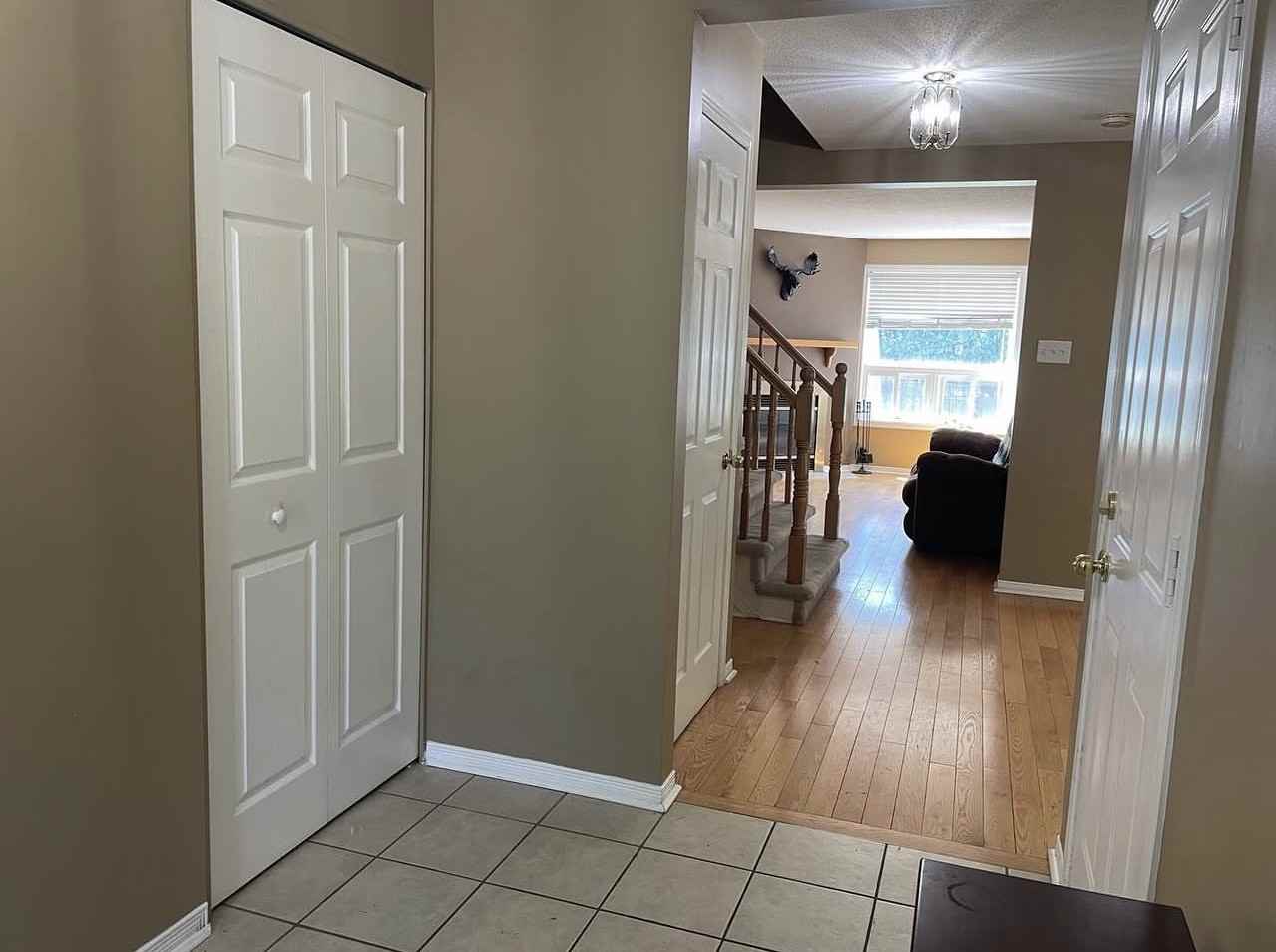 Waterton Cres - Photo 7 of 20