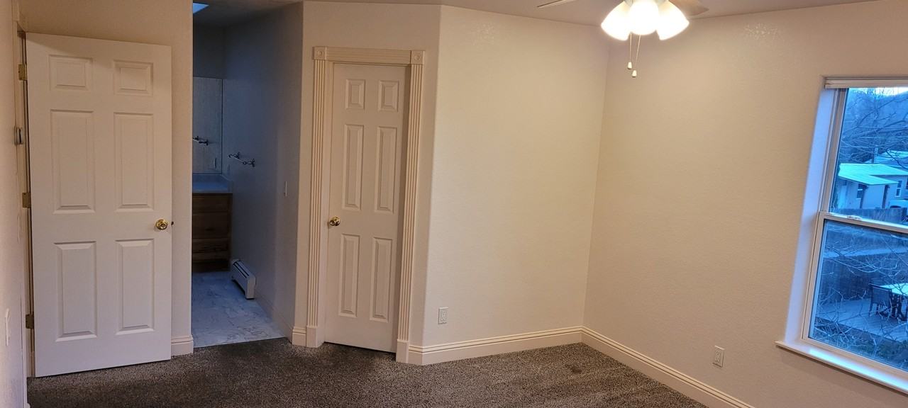 145 Caywood Cir #1 - Photo 6 of 8