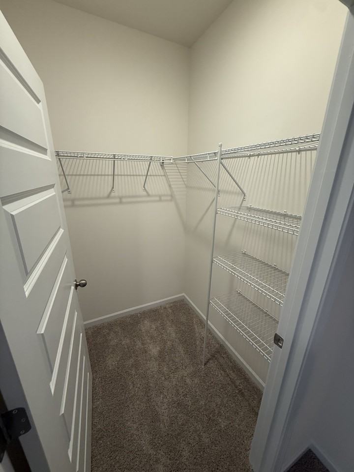 184 Fair Oak Ln #1 - Photo 7 of 37