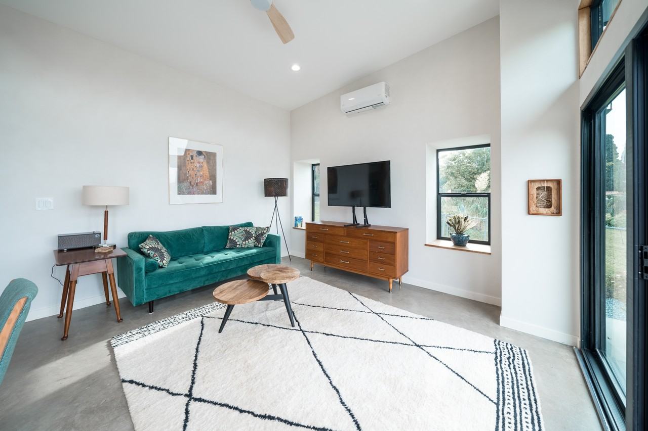 4247 58th St #1 - Photo 7 of 28