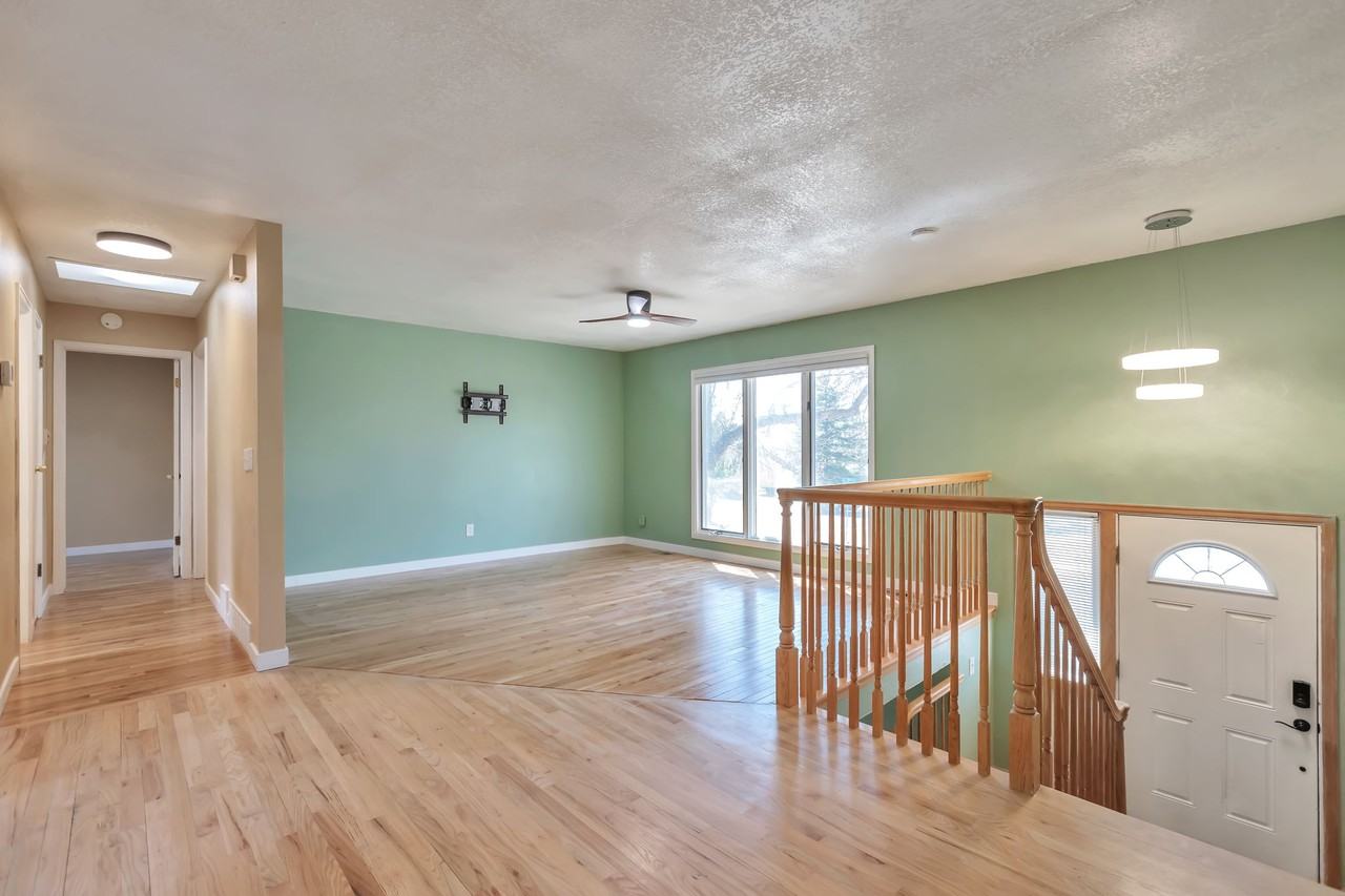 1107 E 15th Ave #1 - Photo 3 of 25