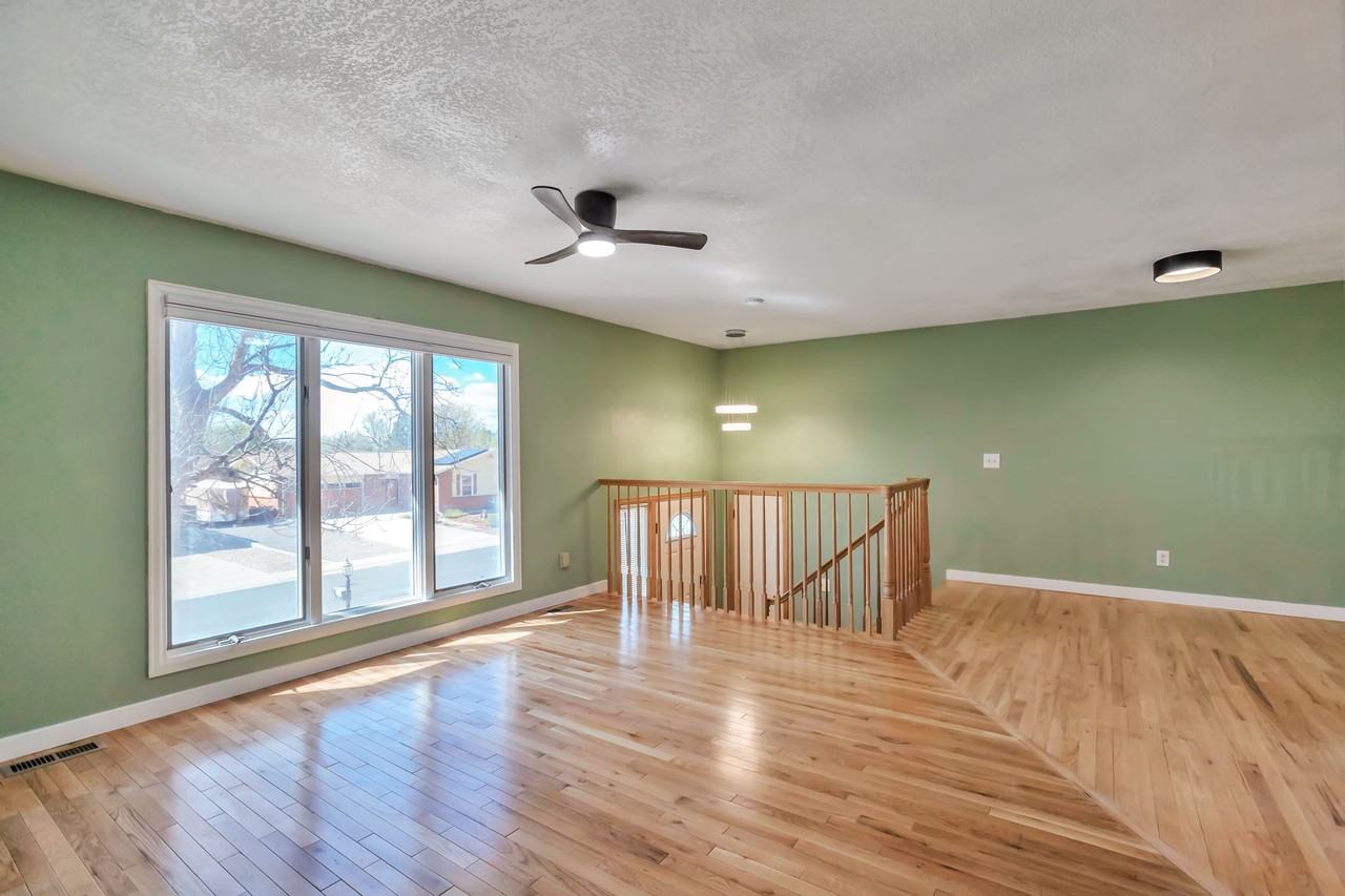 1107 E 15th Ave #1 - Photo 4 of 25