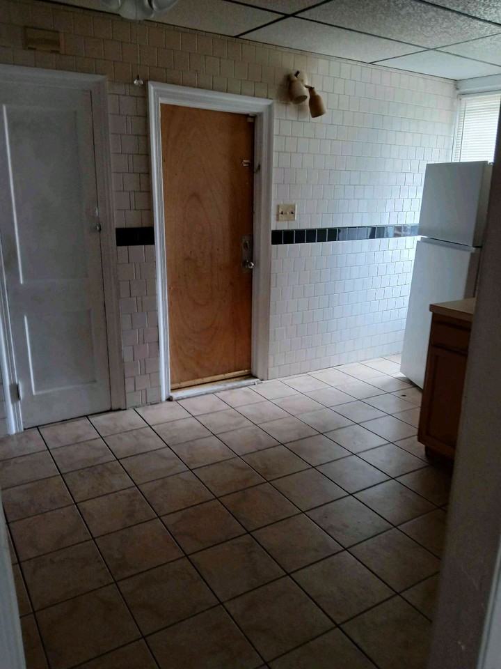 206 W 28th StUnit 2 #2 - Photo 2 of 7