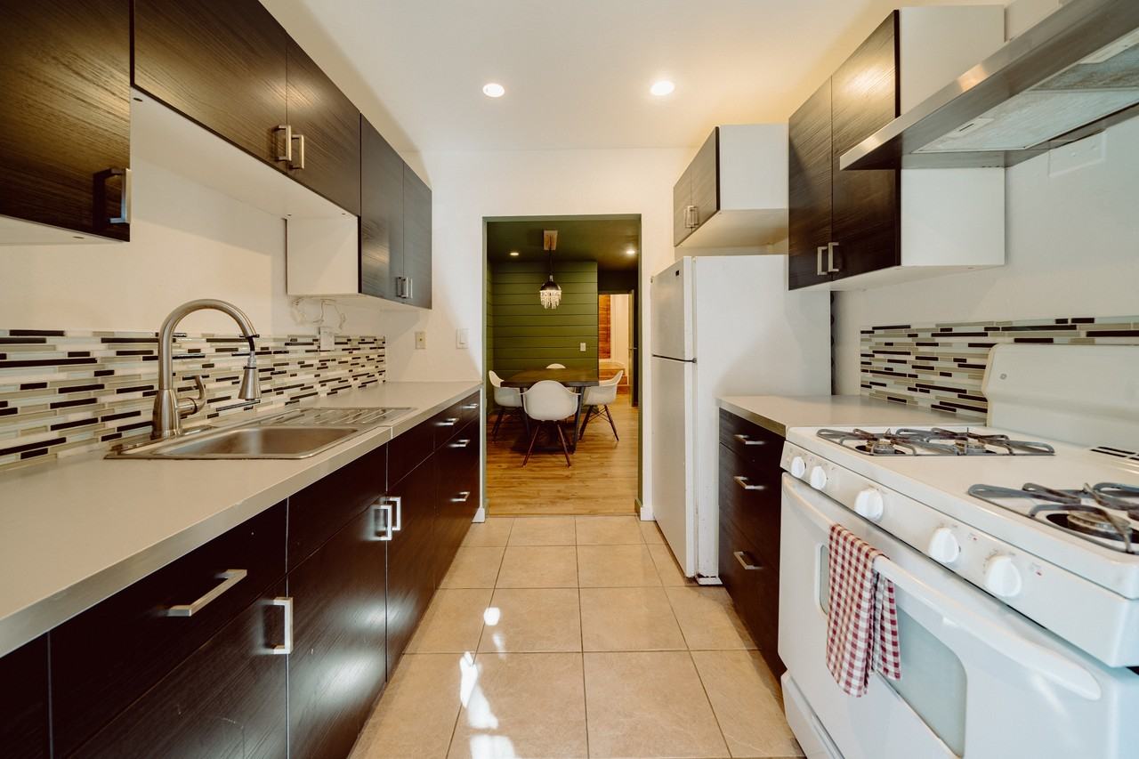 2637 1/2 C St - Photo 7 of 16