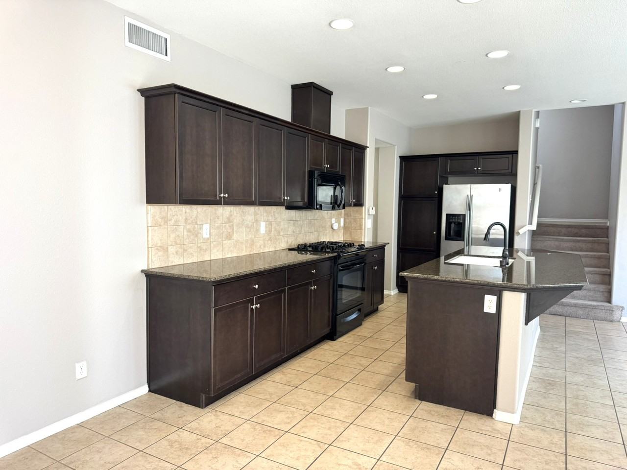 4060 Trenton Ave #1 - Photo 3 of 18