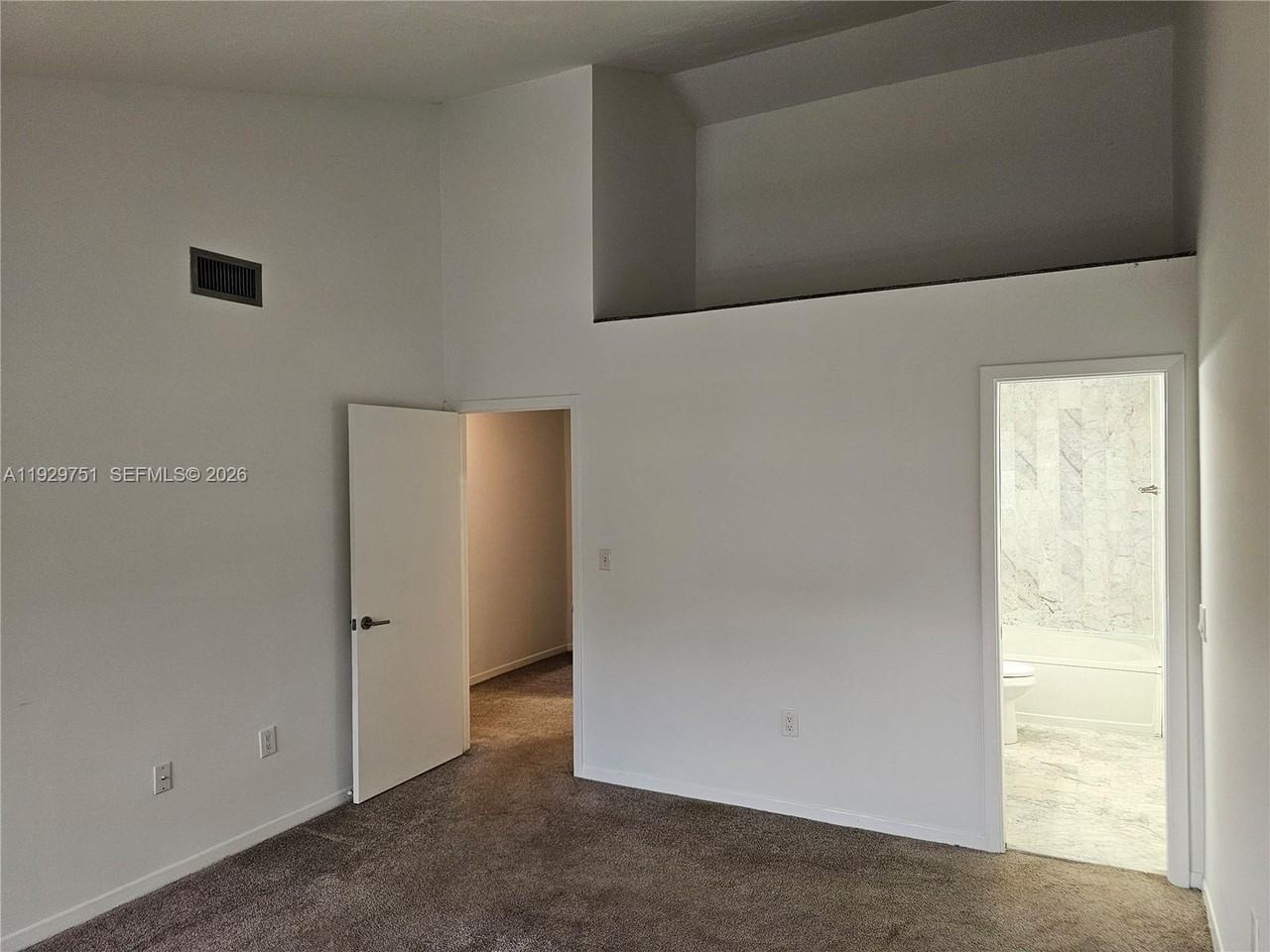 10142 Southwest 77th Court #10142 - Photo 7 of 12