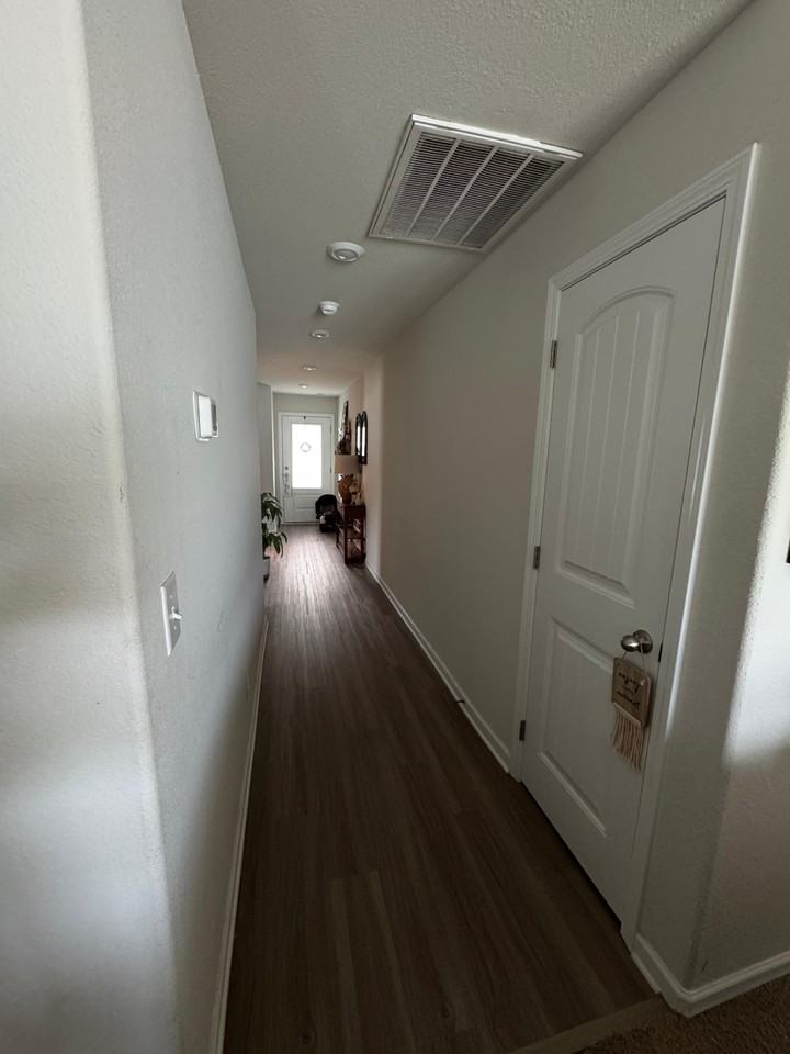 131 Barnsley Road - Photo 2 of 9