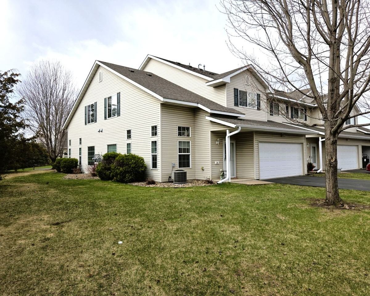 24 Bridgewater Trl - Photo 2 of 9