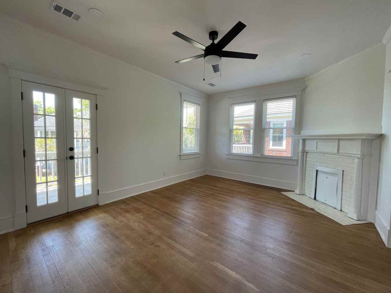 E Anderson St - Photo 5 of 18