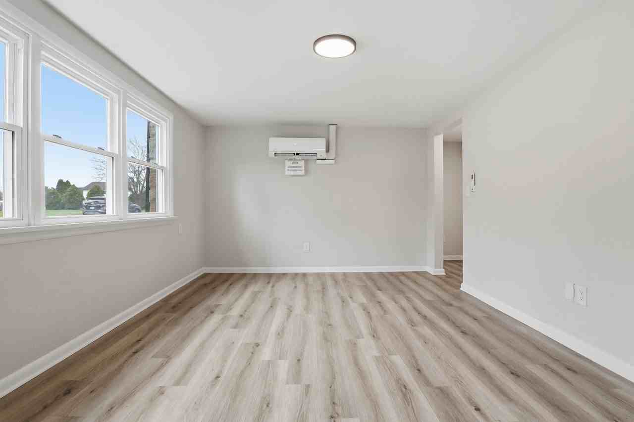 234 Hartley Rd - Photo 4 of 37