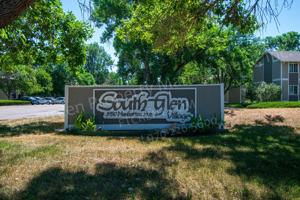 featured image of 3950 Manhattan Ave