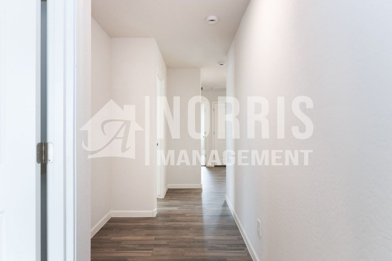 11164 W Xavier Dr - Photo 5 of 44