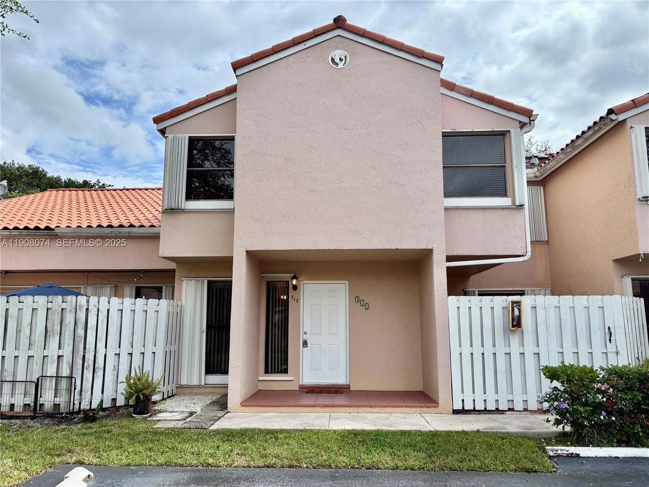 11820 Southwest 80th Street #312 - Photo 2 of 30