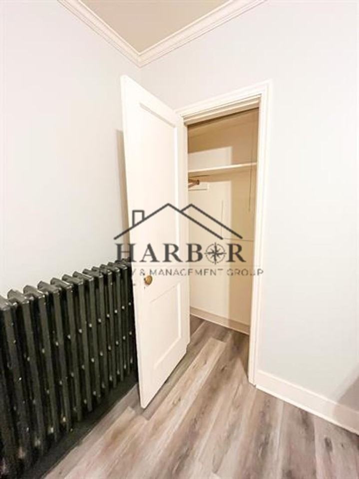 123 11th Ave Se - Photo 7 of 13