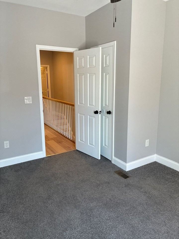 1403 Race St - Photo 6 of 18