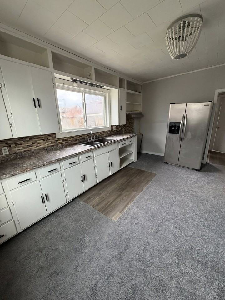 36 Spring St #1 - Photo 2 of 9