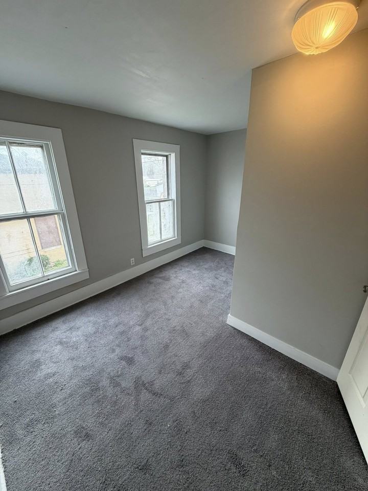 36 Spring St #1 - Photo 6 of 9