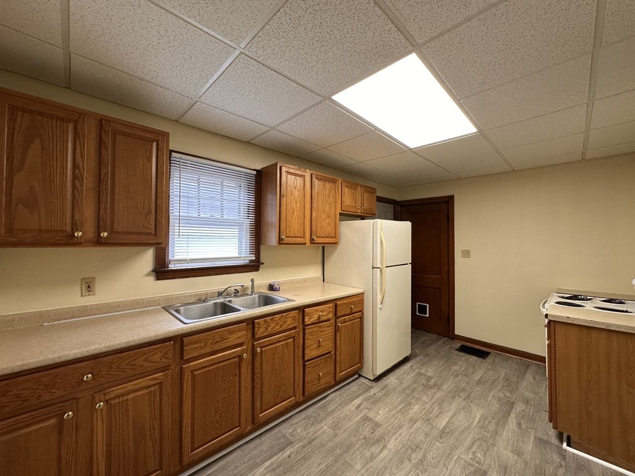 154 Arnold Ave #154 - Photo 6 of 11