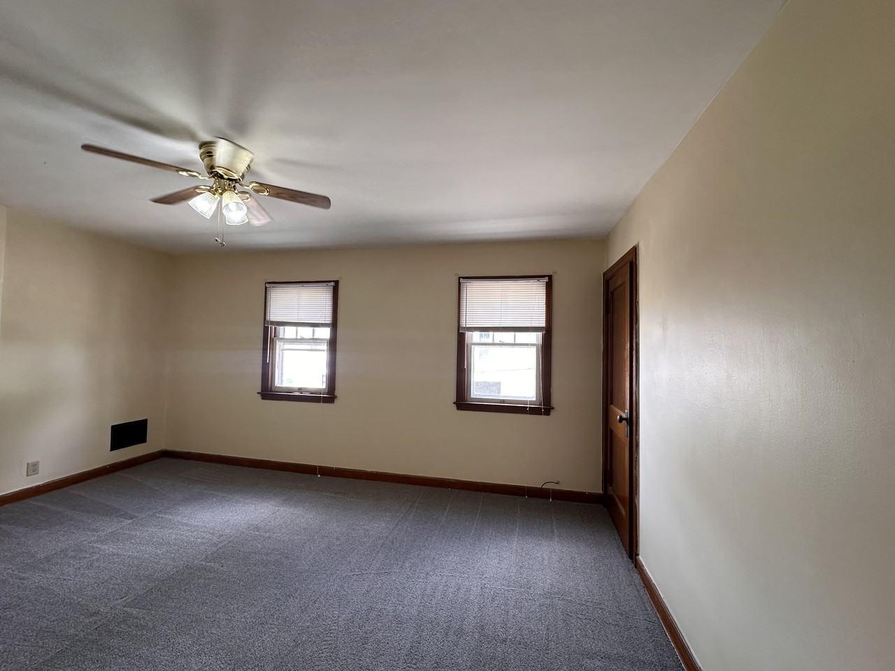 152 Arnold Ave #152 - Photo 7 of 9