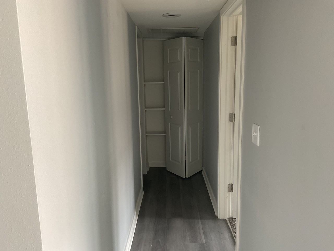 210 19th St Ne #12 - Photo 5 of 13