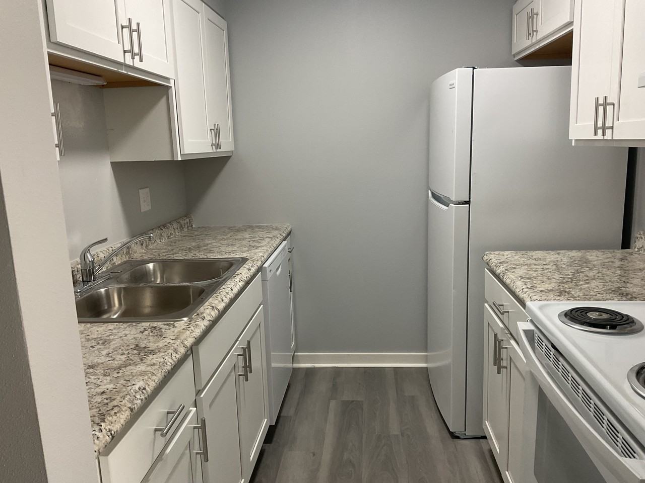 210 19th St Ne #12 - Photo 6 of 13