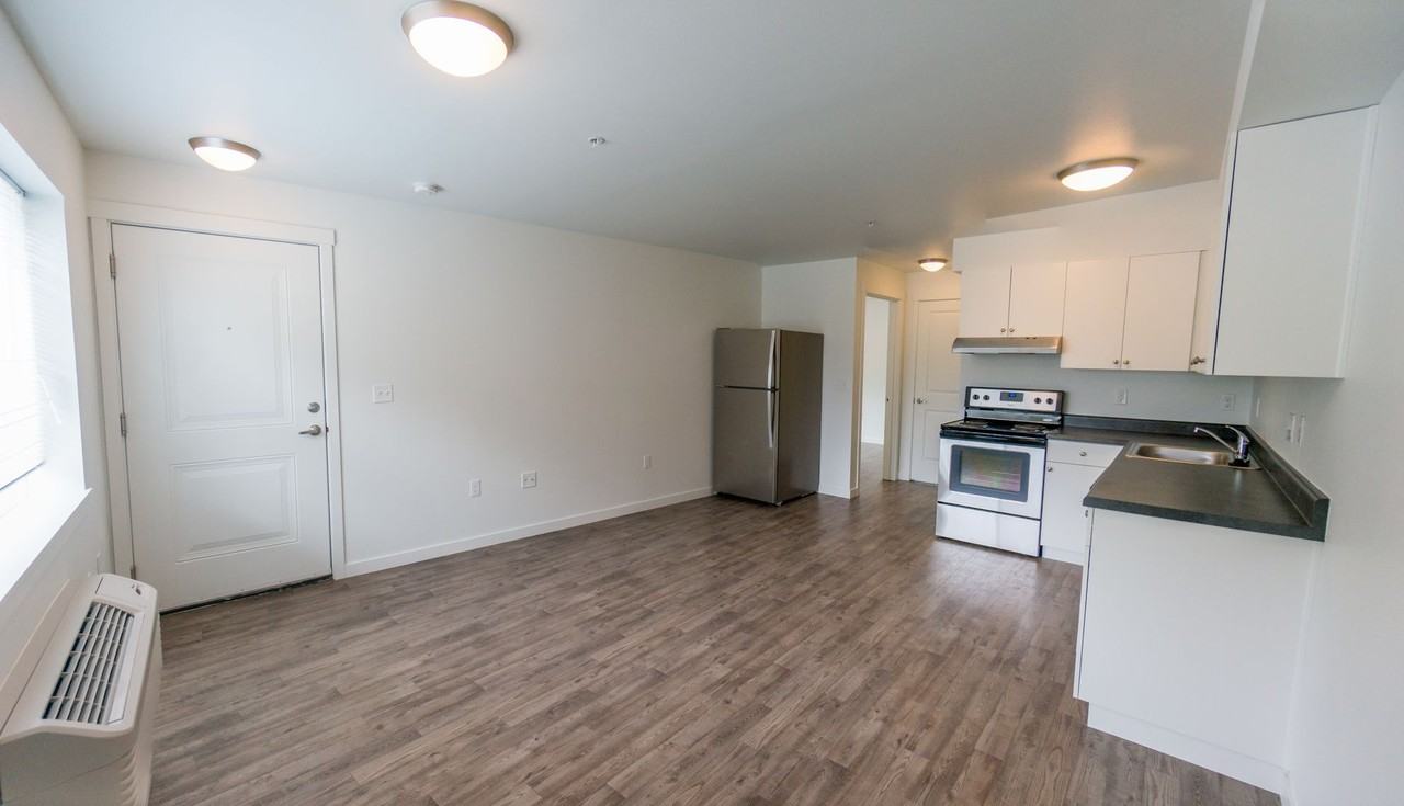 5624 SE 22nd Avenue - Photo 2 of 17