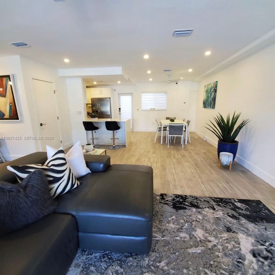 7406 Gary Ave - Photo 6 of 41