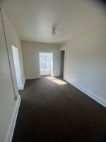 featured image of 1054 E 10th St