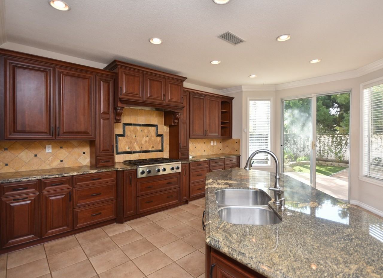 4985 Eucalyptus Ln - Photo 6 of 25