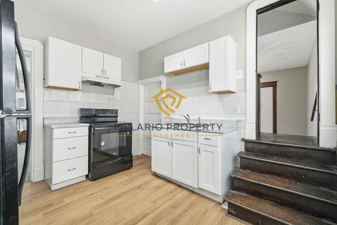 3625 N Kenwood Ave - Photo 7 of 24