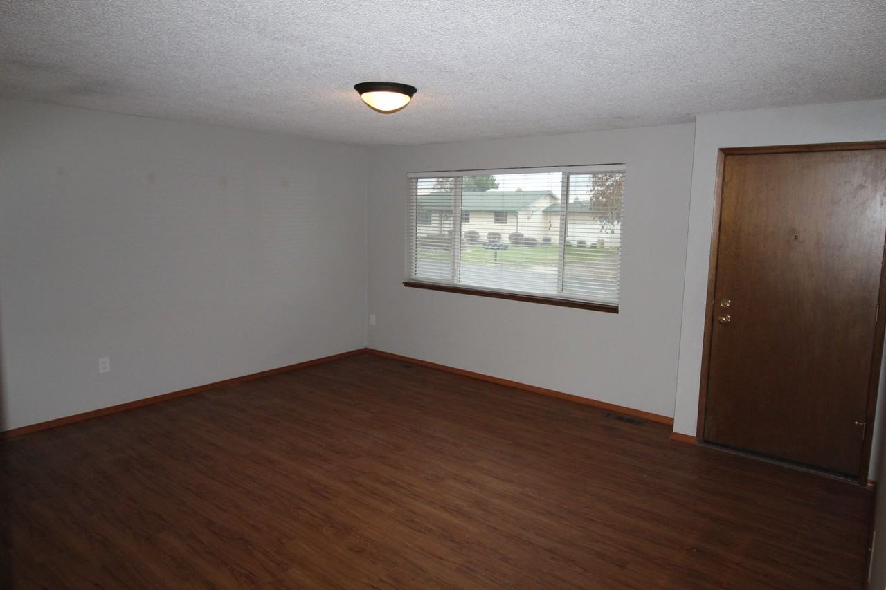 6903 N Cincinnati St - Photo 5 of 30