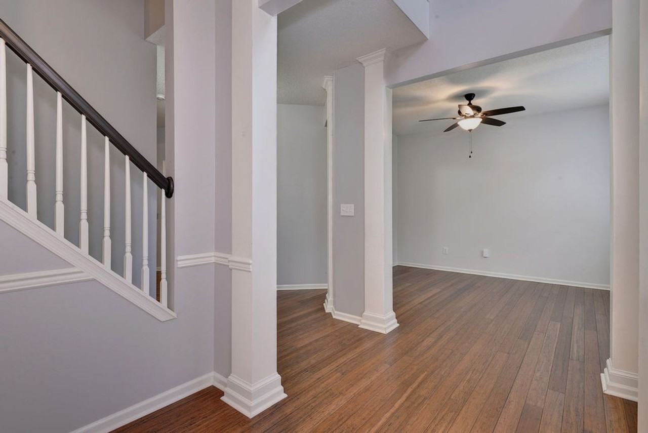 702 Robin Hood Dr - Photo 5 of 45