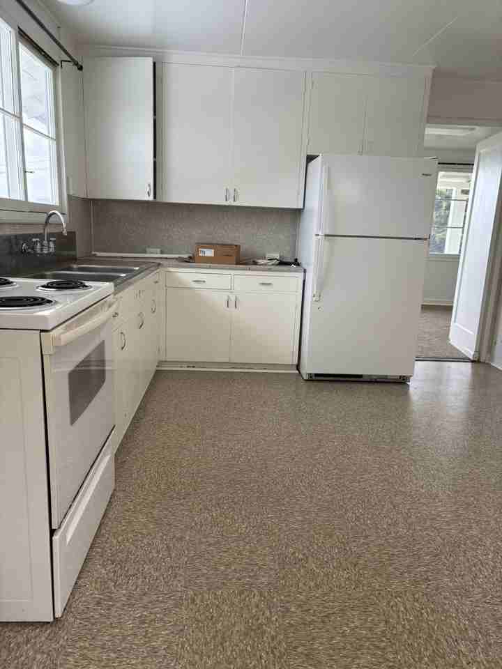 2022 Leiloke Dr - Photo 2 of 19