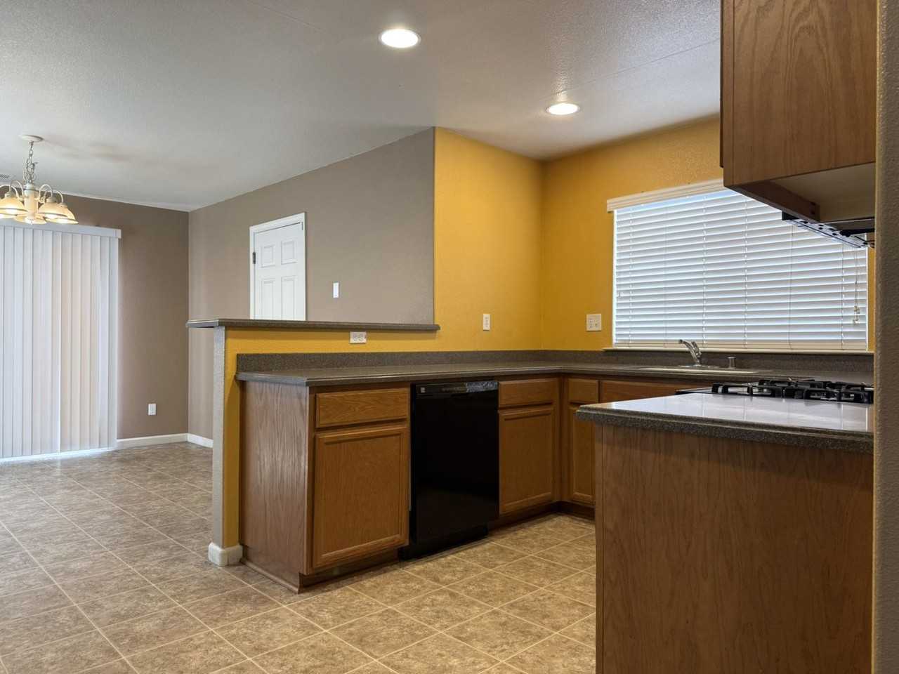 4353 Briggs Ln - Photo 5 of 24