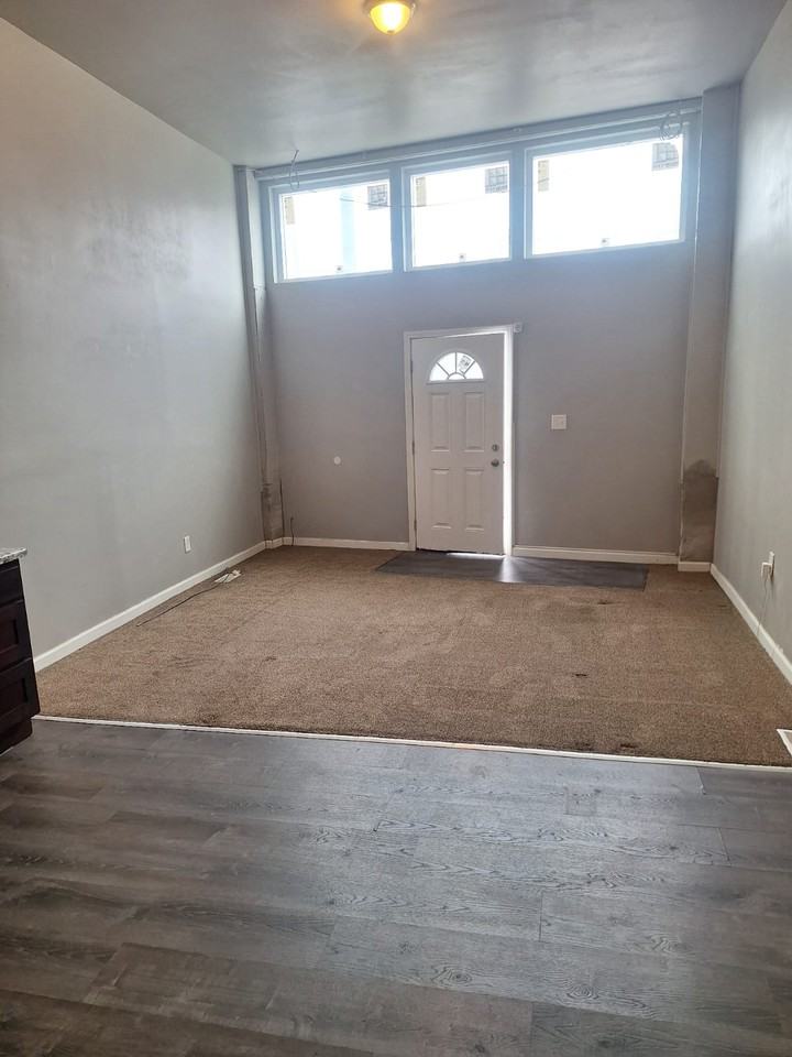11202 Buckeye RoadSF3 - Photo 3 of 5