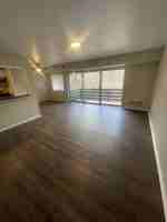 featured image of 4076 Sanlin Dr