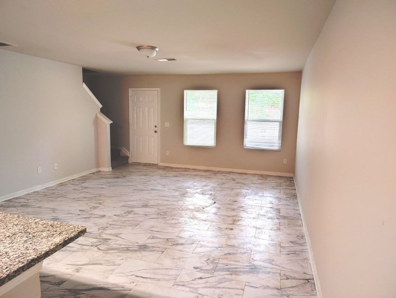 2529 Wood Bend Ln - Photo 3 of 14