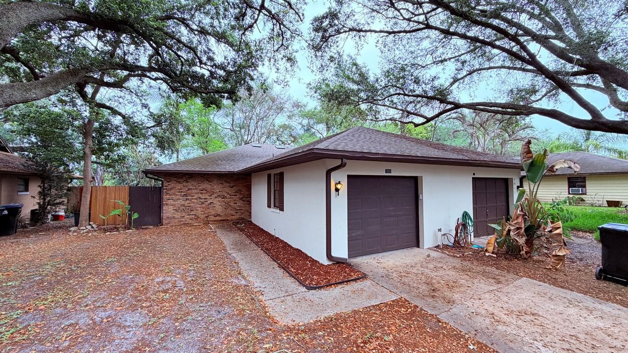 7909 Richwood Dr - Photo 6 of 50