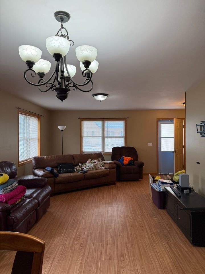 107 Hegge St - Photo 2 of 20