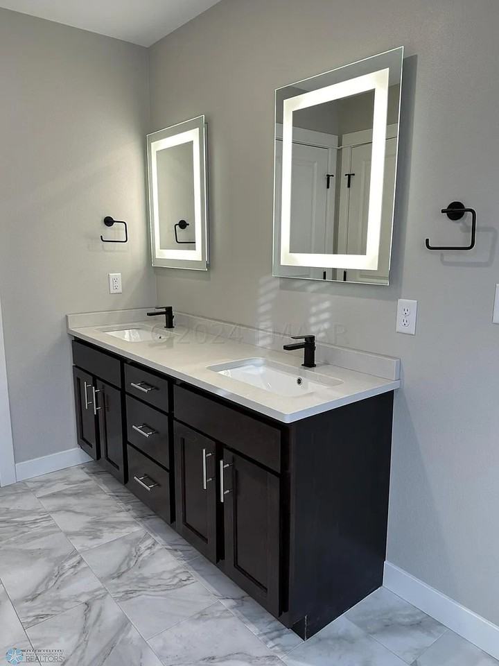 5827 41st St S #1 - Photo 6 of 9