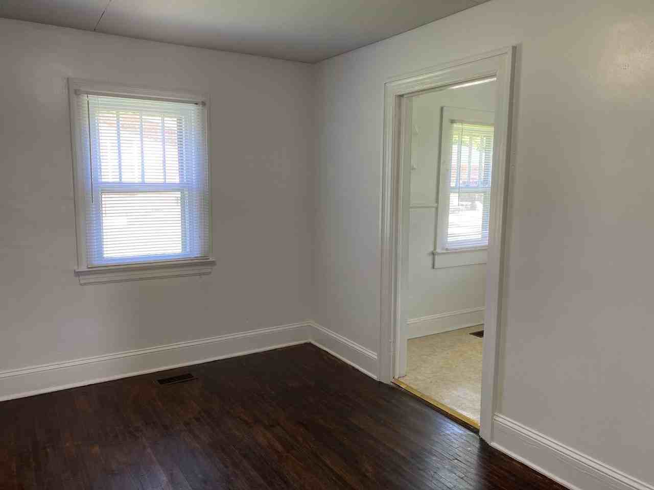 1317 Highland Dr - Photo 5 of 11