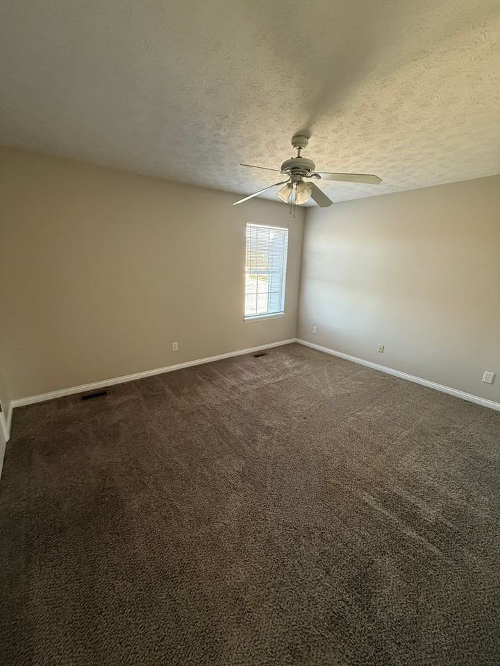 221 John Sutherland Dr - Photo 2 of 13