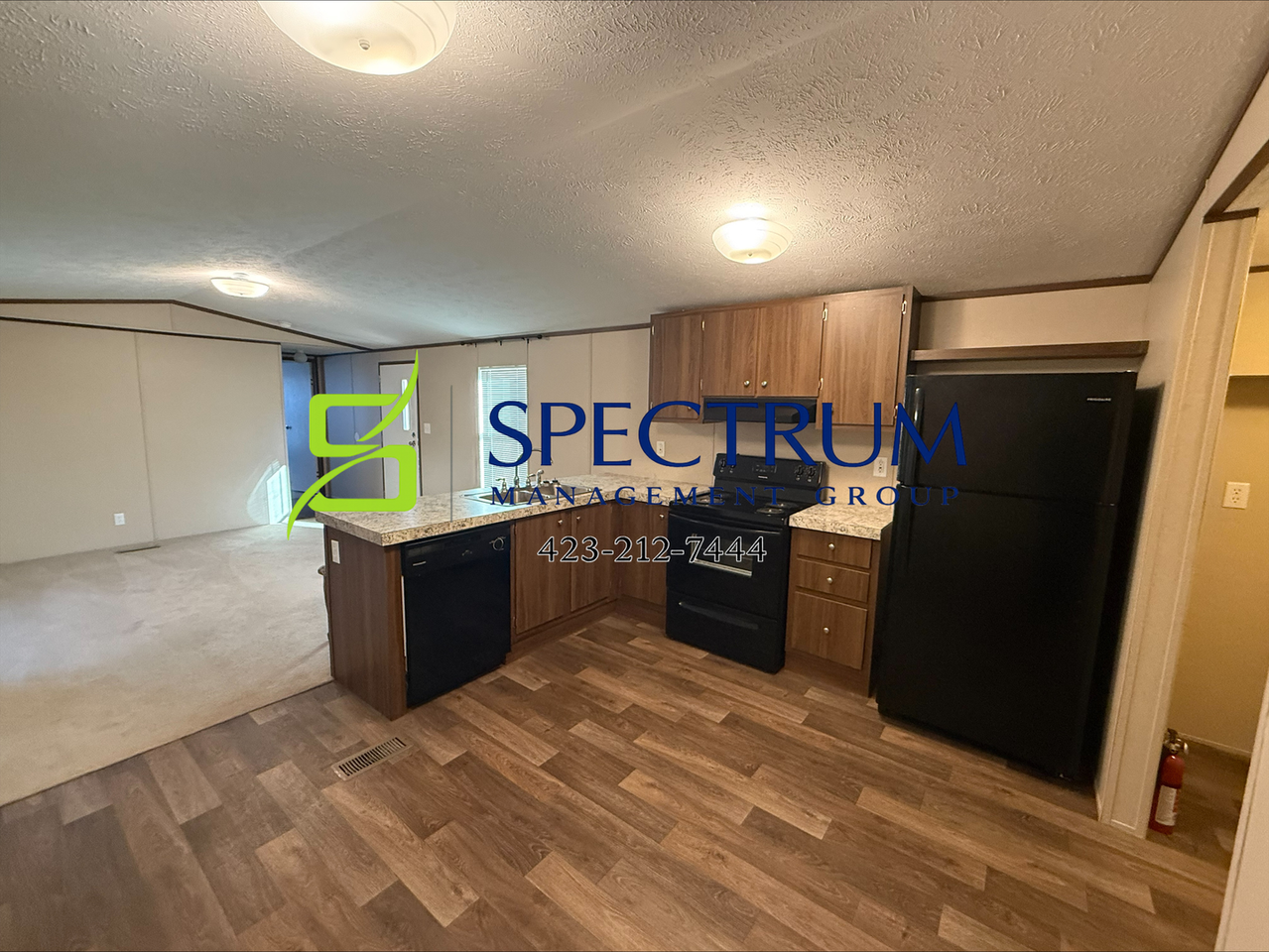 2876 2876 Democrat Rd - 2876 Democrat Road - Photo 2 of 13