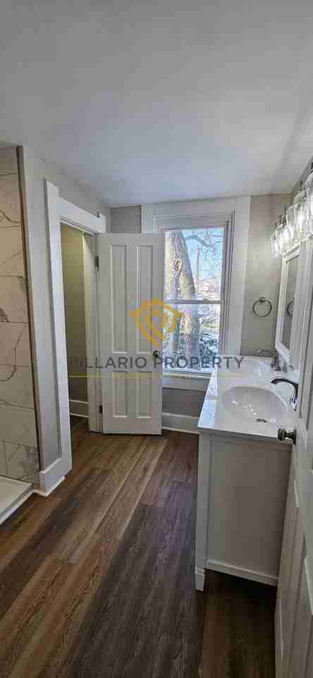 1124 S Reisner St - Photo 5 of 12
