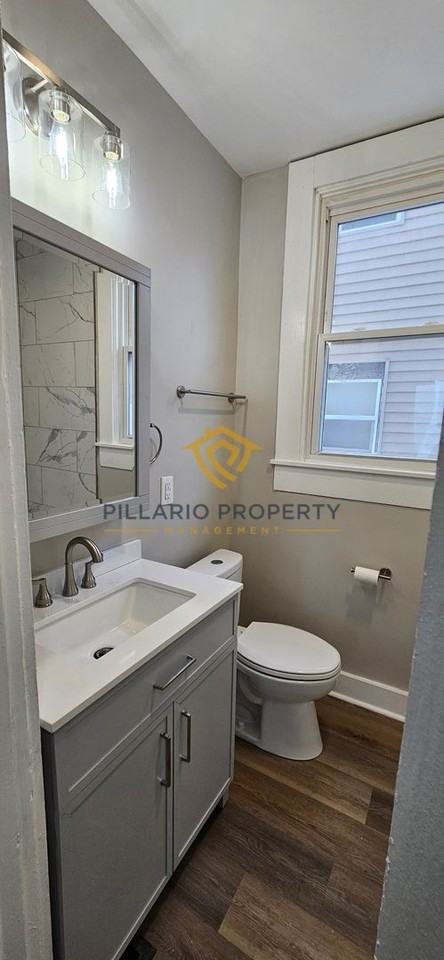 1124 S Reisner St - Photo 6 of 12